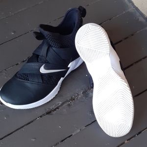 LeBron Soldier 12 matte black